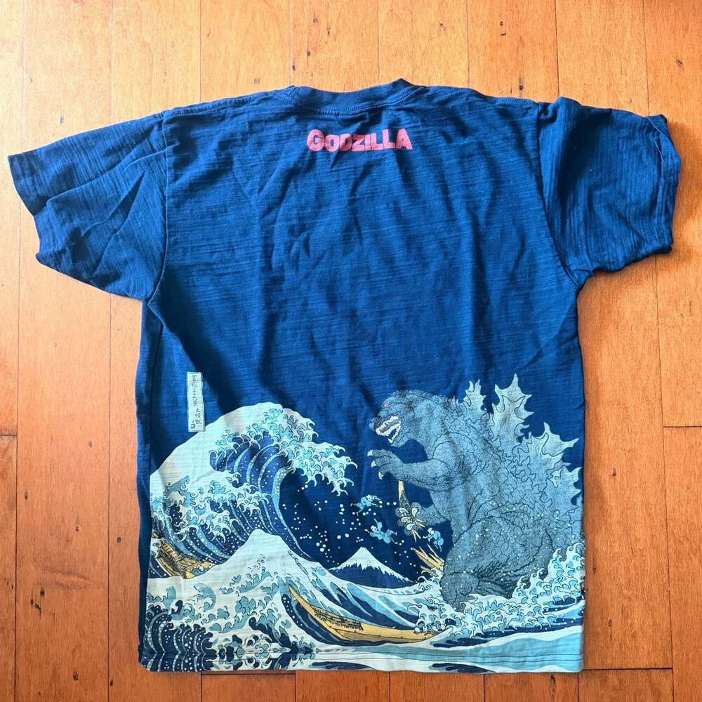 Godzilla 'The Great Wave' Japanese Art Graphic T-Shirt Navy Blue